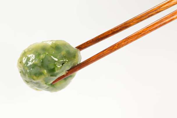Dumpling cozido no vapor recheado com cebolinha de alho e taro e bambu
  - Foto, Imagem