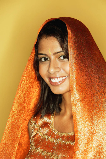 Woman in Indian clothing - Foto, Imagem
