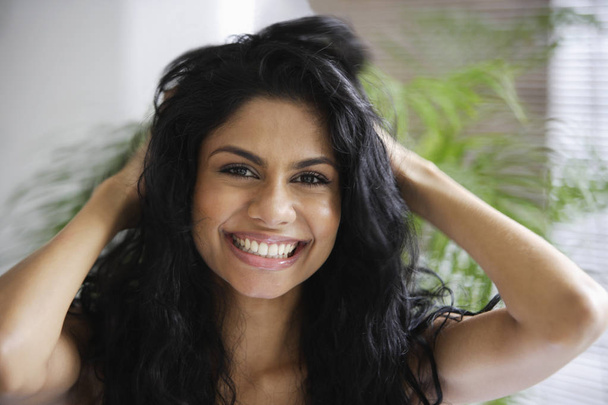 Indian woman smiling  - Zdjęcie, obraz