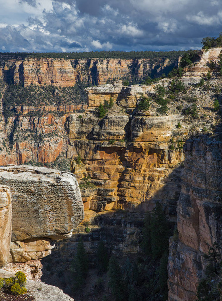 Grand Canyon der Vereinigten Staaten am Colorado River - Foto, Bild