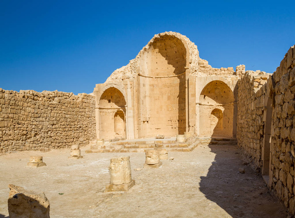 Ruinas de la antigua ciudad nabatea Shivta
 - Foto, imagen