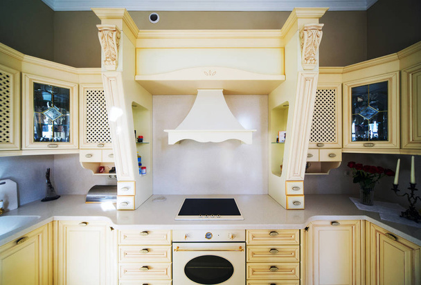 interior de una cocina moderna   - Foto, Imagen