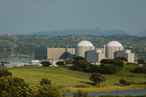 Σταθμός πυρηνικής ενέργειας Almaraz - Φωτογραφία, εικόνα