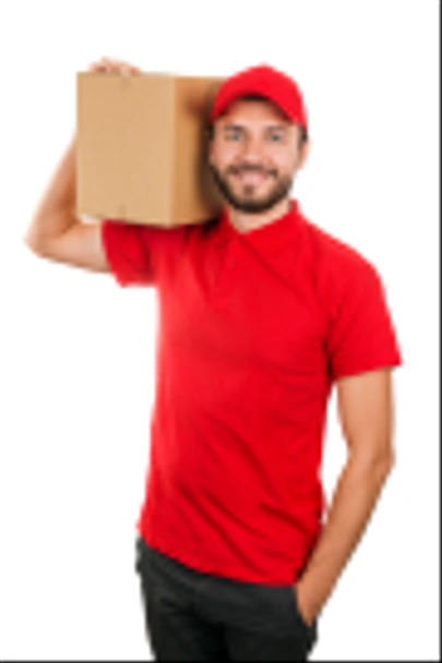 consegna uomo tenendo scatola di spedizione sulla spalla. isolato su bianco
 - Foto, immagini