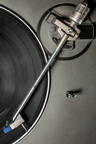 record player with vinyl record - Foto, immagini