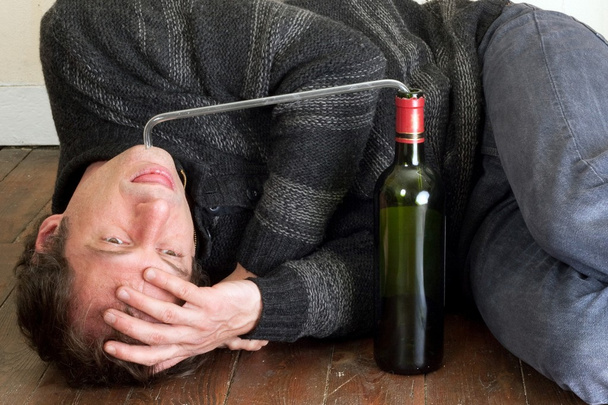 dipendenza da alcol maschile
 - Foto, immagini