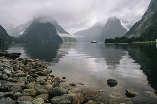 Milford Sound / Nuova Zelanda fiordo / paesaggio
 - Foto, immagini