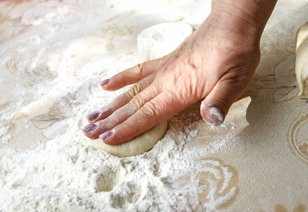 rolling dough for cakes, homemade cakes, - Φωτογραφία, εικόνα