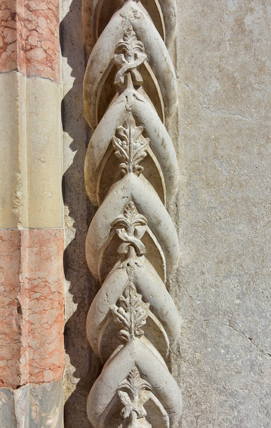 Gotische portaal decoratie - Foto, afbeelding