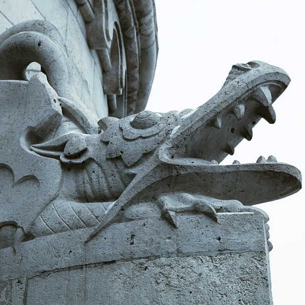 detail of dragon from Fisher bastion, Budapest - Foto, immagini
