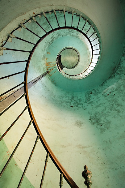 escalera de caracol del faro
 - Foto, Imagen