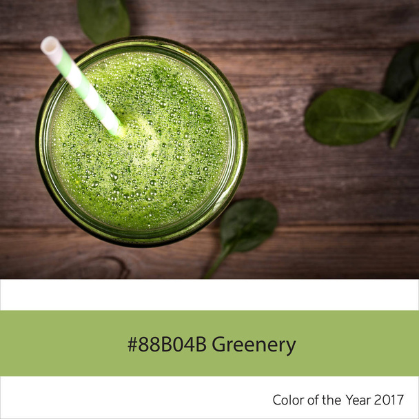Zelení barva roku - zelené smoothie - Fotografie, Obrázek
