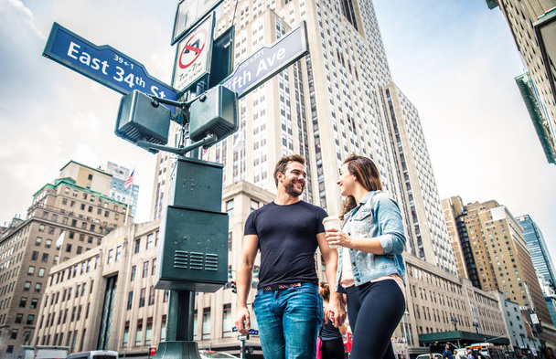 Couple walking in New York - Fotografie, Obrázek