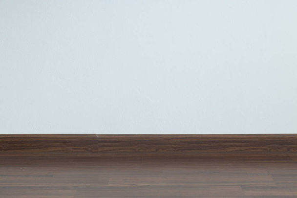 tyhjä huone sisustus, ruskea puu laminaattilattia ja valkoinen laasti
  - Valokuva, kuva