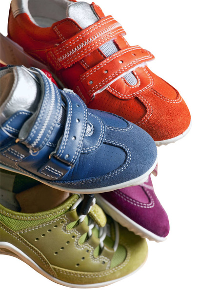 zapatos de muchos niños
 - Foto, Imagen
