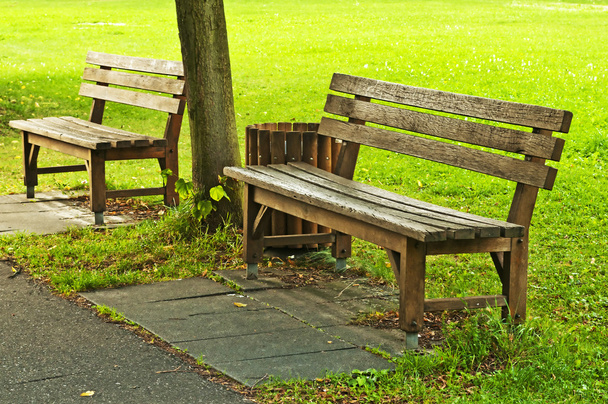 Скамейки в парке
 - Фото, изображение