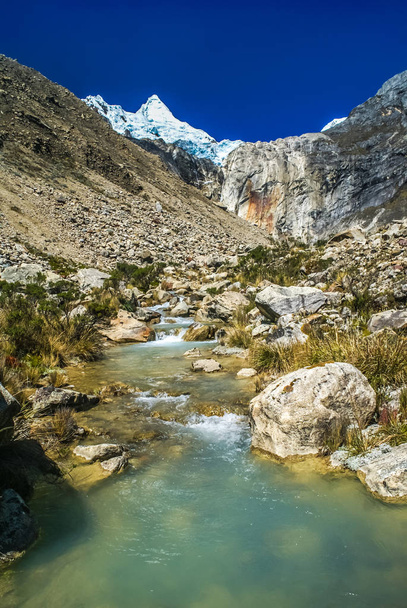 Alpamayo in Peru - Foto, Bild