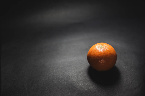 Una hermosa mandarina
 - Foto, imagen