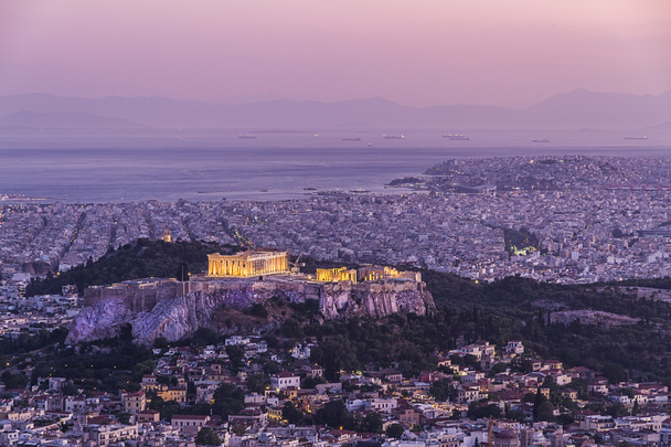 Akropol przez noc, Ateny, Grecja - Zdjęcie, obraz