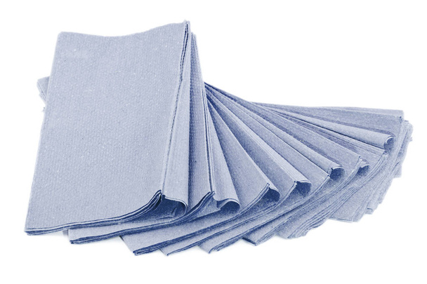 Papierhandtücher isoliert auf weißem Hintergrund. - Foto, Bild