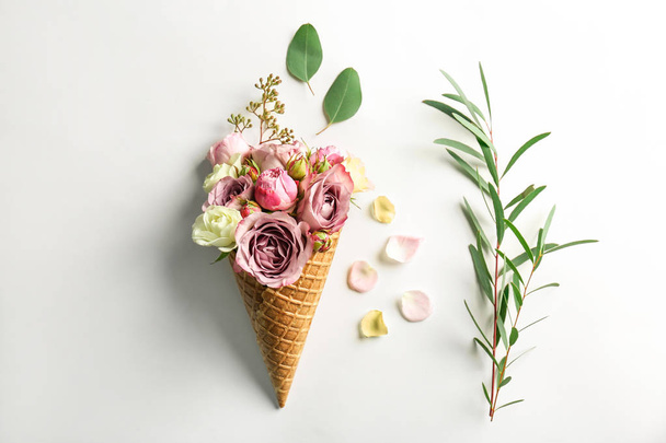 Waffle cone with flowers  - Foto, Imagen