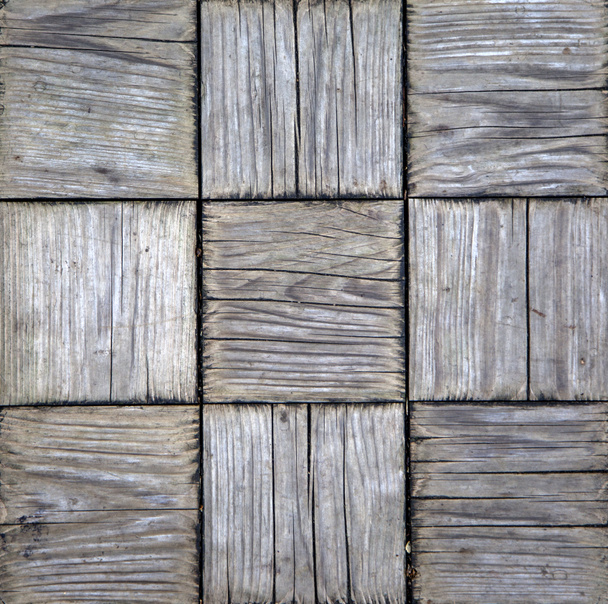 Struttura quadrata in legno
 - Foto, immagini