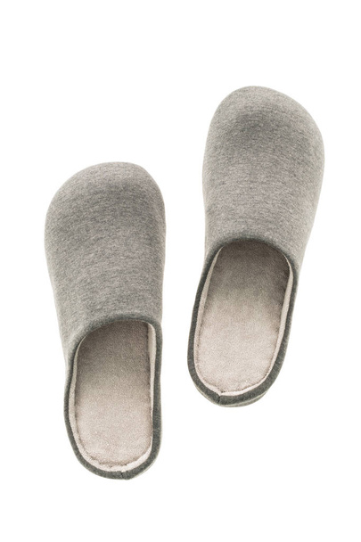 Тапочки или обувь для использования в домашних условиях
 - Фото, изображение