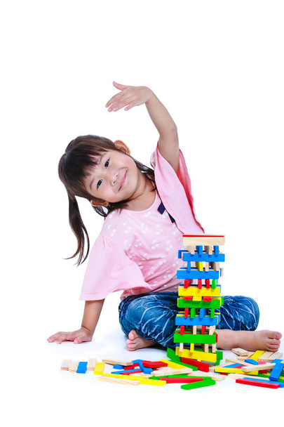 Gyermek játék toy fa blokkok, elszigetelt fehér background.  - Fotó, kép