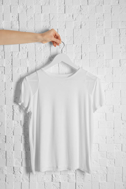Blank white t-shirt - Фото, изображение