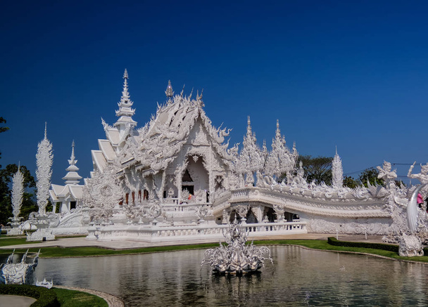 Chrám Wat Rong Khun aka bílé, Chiang Rai, Thajsko - Fotografie, Obrázek