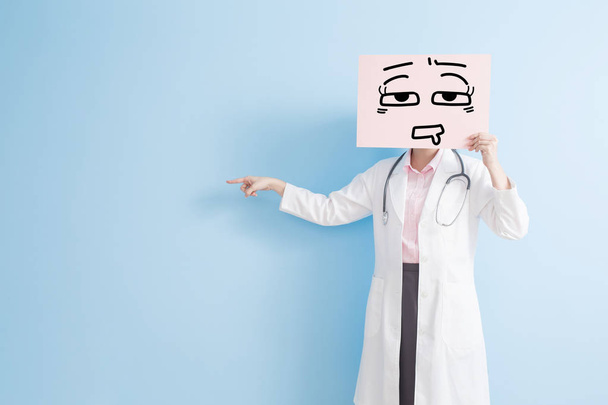 woman doctor take tired billboard  - Fotoğraf, Görsel
