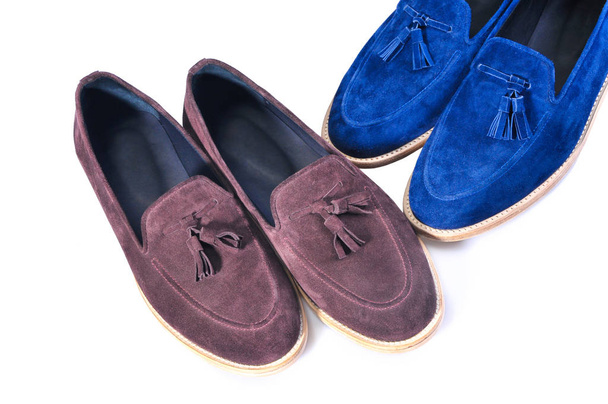  κομψό μπλε και μπεζ, δύο ζεύγη παπούτσια που απομονώνονται σε λευκό φόντο. Χειροποίητα Παπούτσια - Φωτογραφία, εικόνα