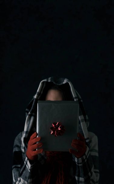 Woman Hides Behind Christmas Present - Fotoğraf, Görsel