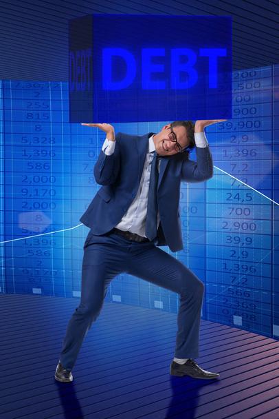 Бизнесмен в долговой бизнес-концепции - Фото, изображение