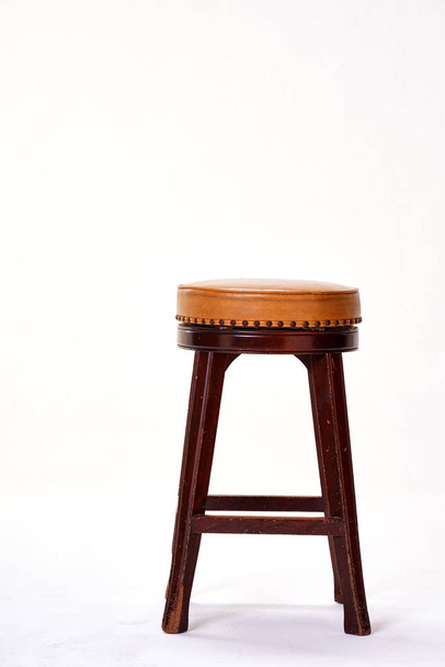 Bar stolička izolované na bílém pozadí - Fotografie, Obrázek