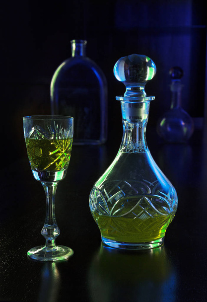 crystal glass and decanter  - Valokuva, kuva