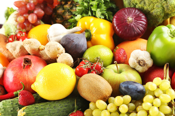 Fruits et légumes mûrs
  - Photo, image