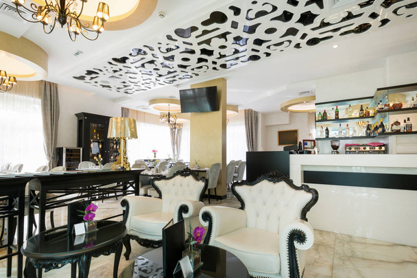 Interior of a modern luxury hotel restaurant - Foto, Imagem