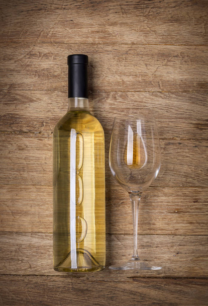 Bottle of wine with glass - Foto, Imagem