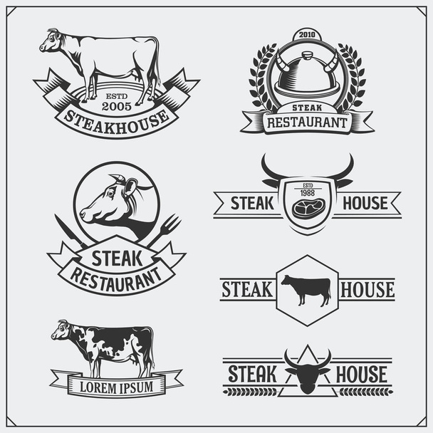 BBQ Collection. Set of vintage grill steak labels, badges and emblems. - Vecteur, image