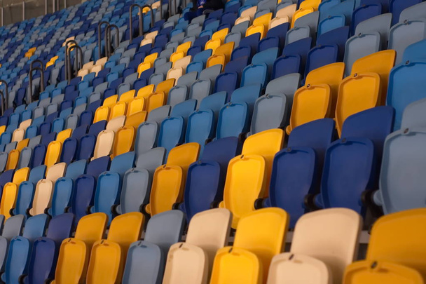 boş Stadyumu oturma sıraları ile maçtan önce bir - Fotoğraf, Görsel