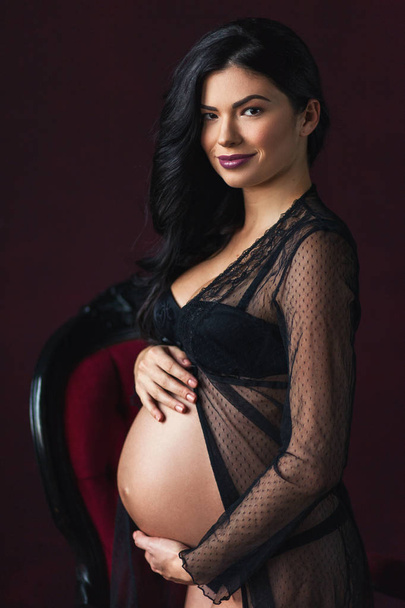 młoda kobieta w ciąży  - Zdjęcie, obraz