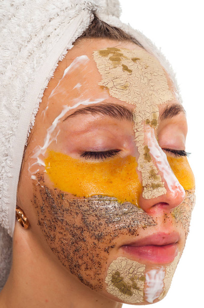 Nainen eri naamioita hänen kasvonsa multi-masking
 - Valokuva, kuva