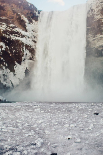 ロッキー山脈の素晴らしい滝  - 写真・画像