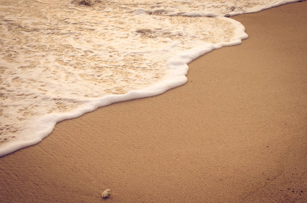 Másol a hely a sima wave sunset beach és a homok textúráját háttér. - Fotó, kép
