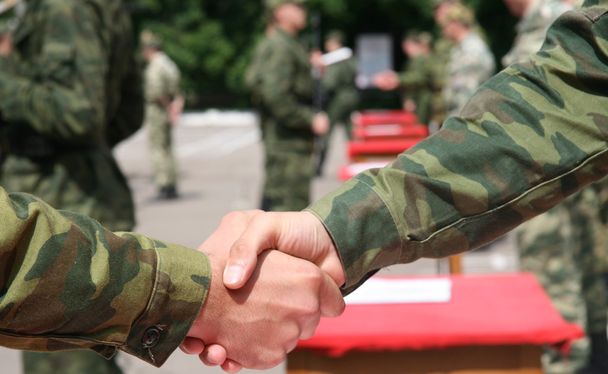 Army loyalty oath handshake - Foto, Imagen
