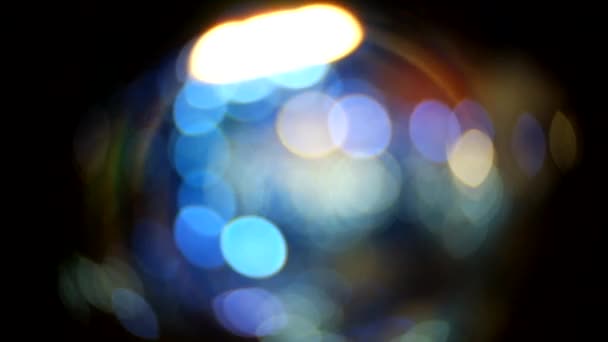 Niewyraźne lights błyszczące ozdoby choinkowe - Materiał filmowy, wideo