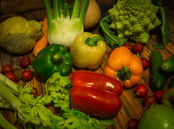 Légumes préparés pour la cuisine salade d'automne
 - Photo, image