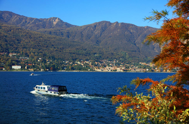 Schilderachtig uitzicht op het Lago Maggiore, Italië, Europa - Foto, afbeelding