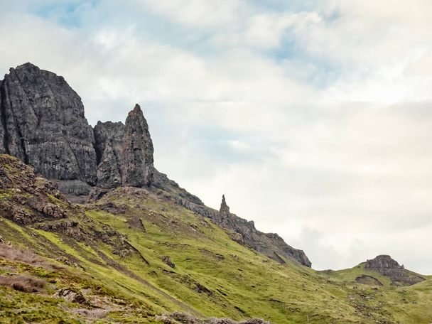 Old Man of Storr pinnacle on Skye, Scotland - Фото, изображение